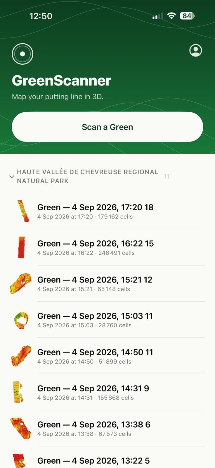 The app’s home screen: a Scan a Green button above the list of saved greens, each with a slope-coloured thumbnail.